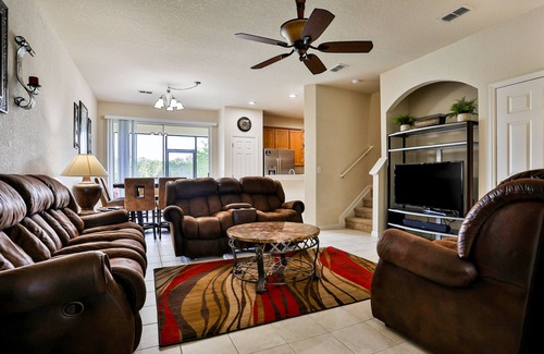 Trafalgar Village Casa | Delightful lakefront townhome with pool, volleyball, fast WiFi & AC