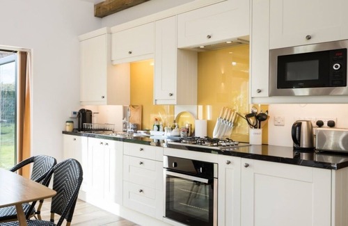 Langton Green Casa | Delightful newly converted dairy