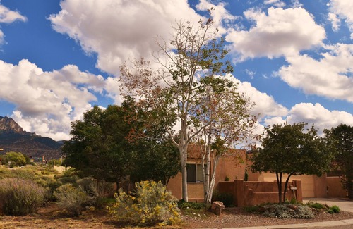 Northeast Heights Casa | Delightful Retreat, Sandia Heights Home