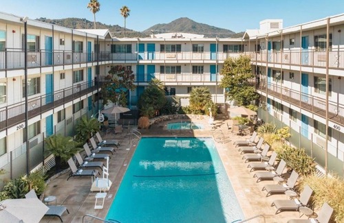 Corte Madera Hotel | Delightful Retreat | Near Golden Gate | Kitchen | Free Parking | Onsite Pool