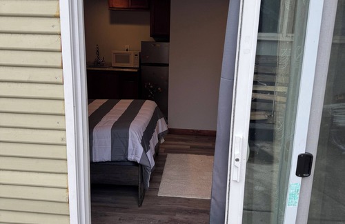 Civic Center Apartamento | Delightful studio with WiFi in Stockton