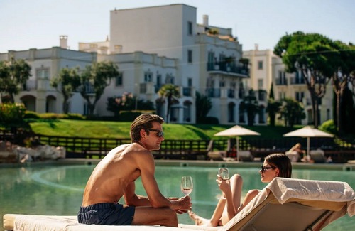 Vilamoura Villa | Delightful Vilamoura Apartment | Apartment Finral | 2 Bedroom Suite | Furnished Balcony | Shared Outdoor and Indoor swimming pool | Shared Fitness Centre and Sauna | Common Lounge and Garden | Praia Da Falésia, Apartado