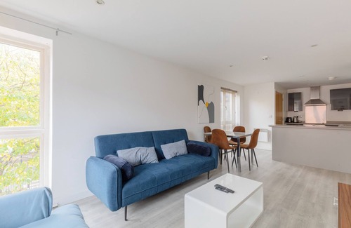Bow Apartamento | Delightfully Warm 1BD Flat, Near Victoria Park