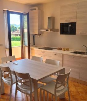 Spinone Al Lago Apartamento | Delizioso appartamento sul lago - Casa Marina
