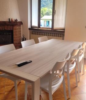Spinone Al Lago Apartamento | Delizioso appartamento sul lago - Casa Marina