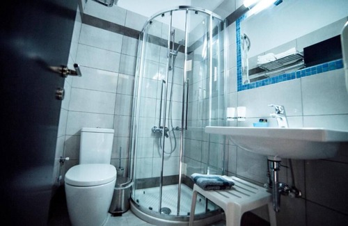 Kamena Vourla Hotel | DELLIS
