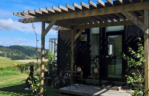 Whangarei Casa | Deloraine Tiny Retreat by Tiny Away