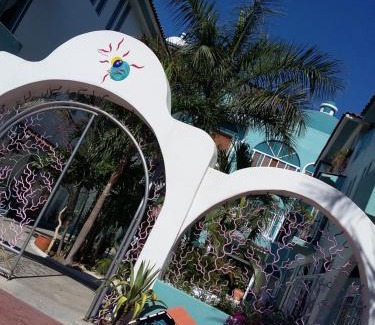 P Chahue Hotel | Delphinus Inn