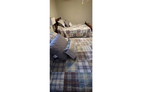 Delphos Casa | Delphos Bungalow Unit A Rt 66 & US 30