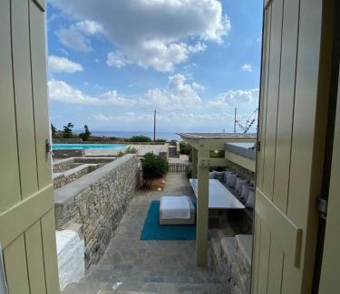 Chrissi Akti Apartamento | Delta Apartment with Sea View and Pool