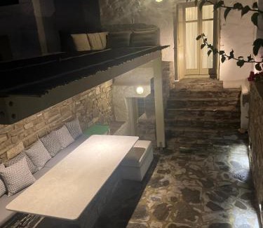 Chrissi Akti Apartamento | Delta Apartment with Sea View and Pool