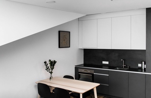 Liberty Avenue Apartamento | Apartamento moderno de lujo en la calle principal