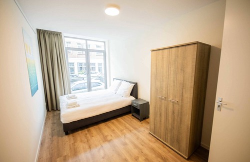 Kop van Zuid Apartamento | Deluxe 1 bedroom serviced apartment 57 m2 -PRH10D-