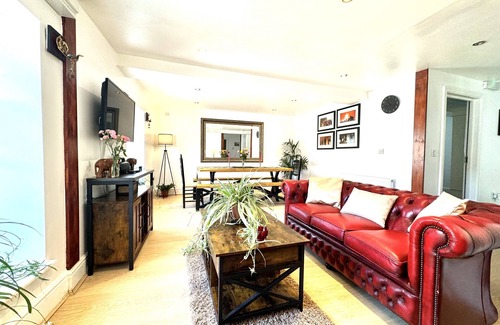 Llandovery Apartamento | Deluxe, 2 Bed Apartment in the centre of Llandovery