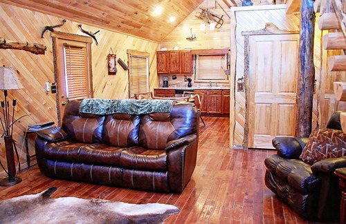 Henlawson Cabina | Deluxe 2-Bedroom Cabin