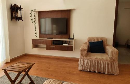 Krishnarajapura Apartamento | Deluxe 2BHK for Families- Opp Whitefield Metro