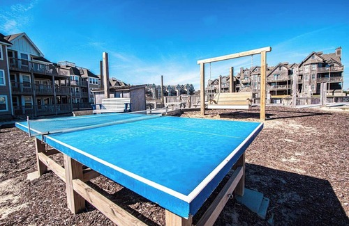 Duck Condominio | Deluxe 2BR Condo near Beach & Boardwalk