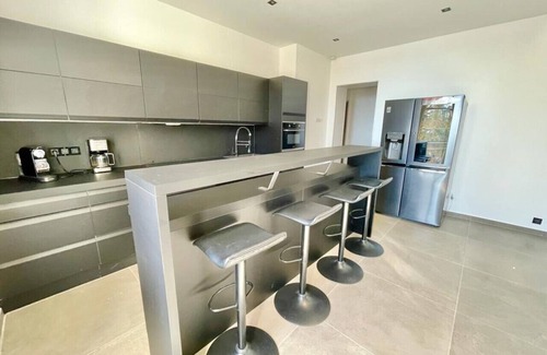 Le Suquet Apartamento | Deluxe 4 bedroom penthouse with jacuzzi and rooftop
