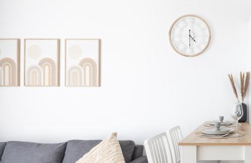 Wiener Neudorf Apartamento | Deluxe Apartment with garden! Near SCS & Industry Center NÖ