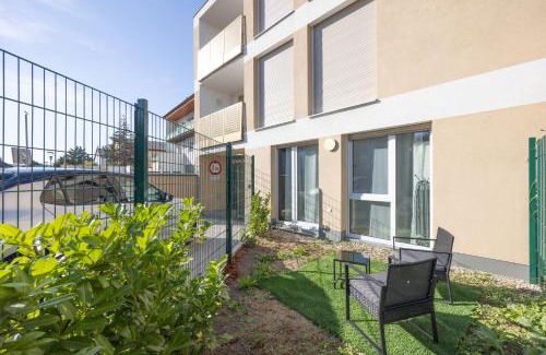 Wiener Neudorf Apartamento | Deluxe Apartment with garden! Near SCS & Industry Center NÖ