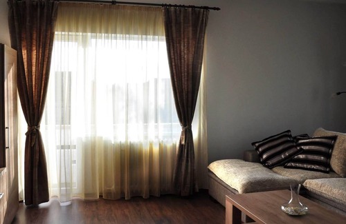 Baia Mare Apartamento | Apartamento de lujo con cocina totalmente equipada, ubicado en una casa.