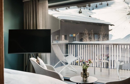 Warth Casa | Deluxe balcony room incl. breakfast - Berghotel Biberkopf