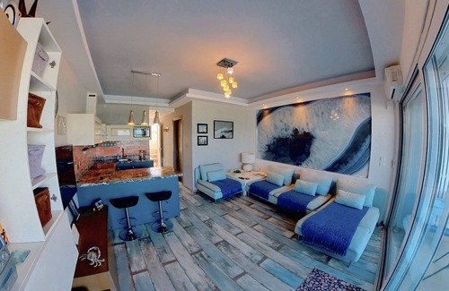 Haraki Apartamento | Deluxe Beach Apartment- Sleeps 2 & Private Terrace