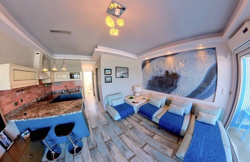 Haraki Apartamento | Deluxe Beach Apartment- Sleeps 2 & Private Terrace