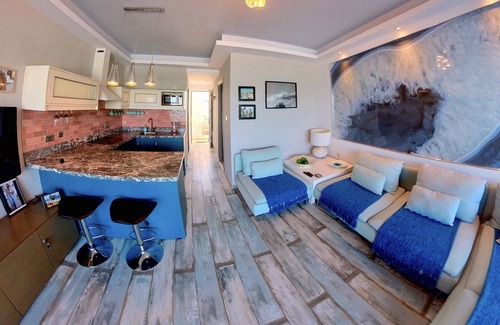 Haraki Apartamento | Deluxe Beach Apartment- Sleeps 2 & Private Terrace