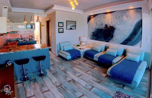 Haraki Apartamento | Deluxe Beach Apartment- Sleeps 2 & Private Terrace
