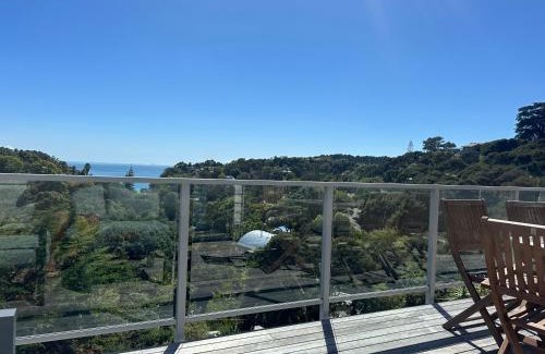 Palm Beach Casa | Deluxe Bedroom ldouble or twin bedl in shared Premium Villa at Waiheke Island Resort