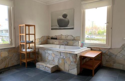 Metzingen Apartamento | Deluxe Business City Apartments Metzingen Villa Landenberger