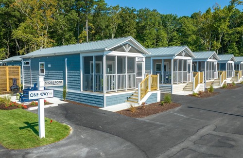 Ocean City Cabaña | Deluxe Cottage - 2 Bedroom Cabin 1 - Deluxe Cottage with two bedrooms.