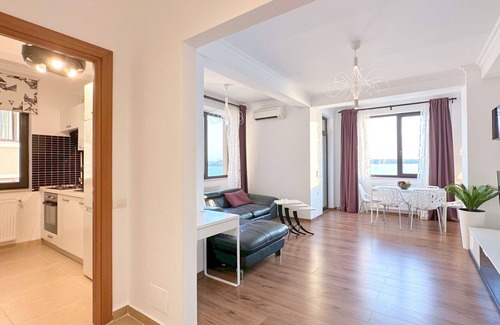 Constanta Apartamento | Deluxe Criss Solid Residence Mamaia