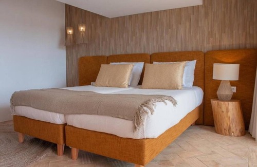 Estremoz Cama Y Desayuno | Deluxe Double or Twin Room with Garden View