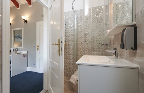Trogir Hotel | Habitación doble de lujo en el centro histórico de Trogir