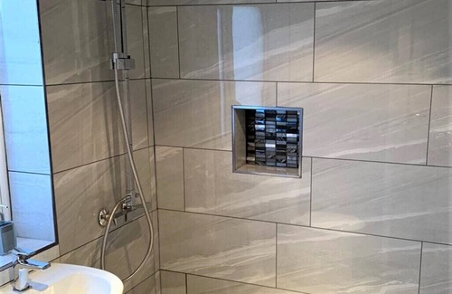 Middleton Cheney Casa | Deluxe Double Room with Shower