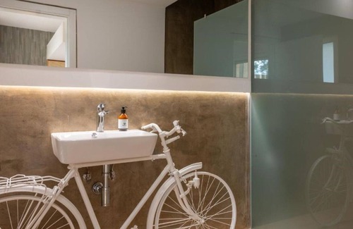 Estremoz Cama Y Desayuno | Deluxe Double Room with pool view