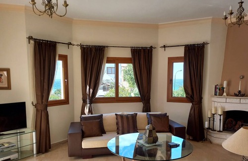 Esentepe Villa | Deluxe executive seaside villa with 3 bedrooms and private pool