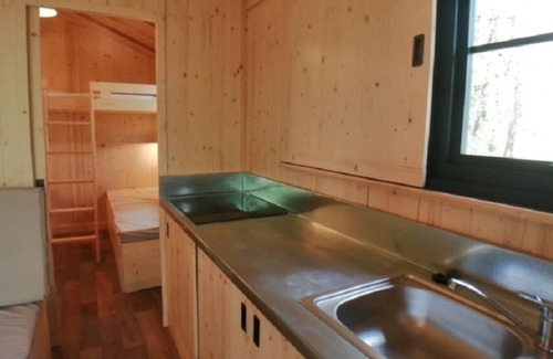 Saint-Cirq-Lapopie Cabina | DELUXE FAMILY CABIN ON PILOTS 1