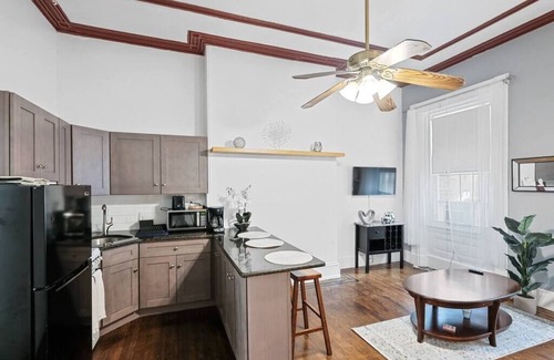 Washington Square West Apartamento | Deluxe Flat Near Everything
