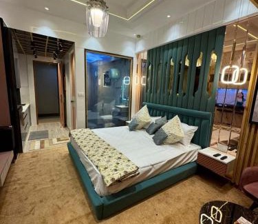 Greater Noida Casa | DELUXE GUEST HOUSE