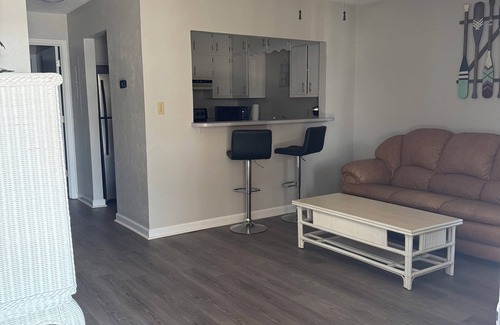Carrabelle Condominio | Deluxe King Condo 218