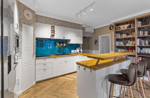 Brasov City Centre Apartamento | Deluxe Kronhouse