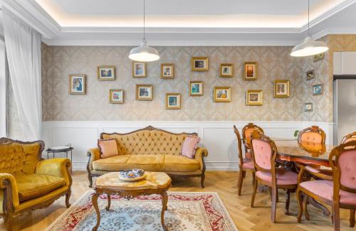 Brasov City Centre Apartamento | Deluxe Kronhouse