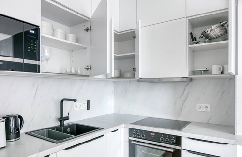 Erdberg Apartamento | Deluxe Landstraße 1BR w/ Pool & Doorman, steps to Metro U3, by Blueground