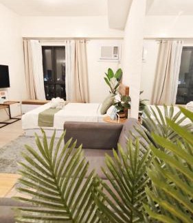 Phil-Am Apartamento | Deluxe One Bedroom Suite by Christine Suites infront of Trinoma Mall