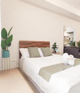Phil-Am Apartamento | Deluxe One Bedroom Suite by Christine Suites infront of Trinoma Mall