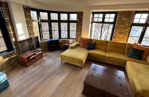 Wapping Apartamento | Deluxe penthouse riverside view 2 bedroom flat with lift - old industrial factory warehouse