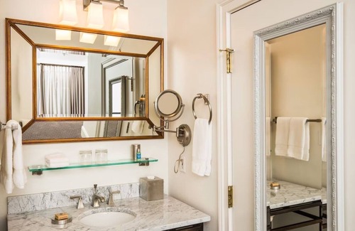 West Campus Hotel | Deluxe Pool View King, Hotel Ella, Sun Terrace Access, Heart of Austin